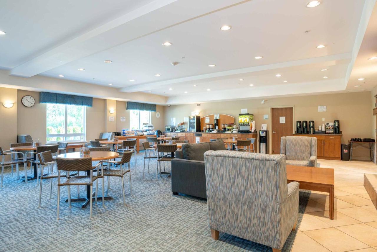 Sandman Hotel And Suites Squamish Eksteriør billede
