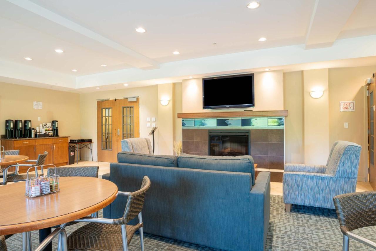 Sandman Hotel And Suites Squamish Eksteriør billede